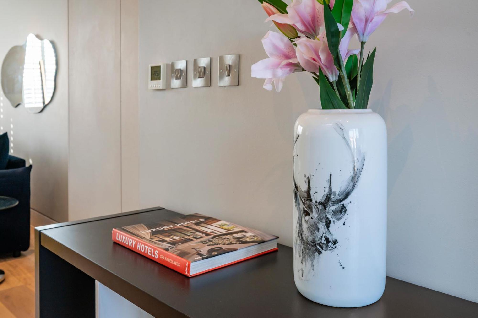 Arcore Premium Apartments Bloomsbury London Exterior photo